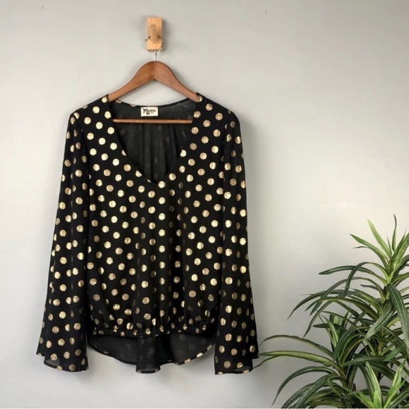 Show Me Your MuMu Mackenzi Top - Picture 1 of 11